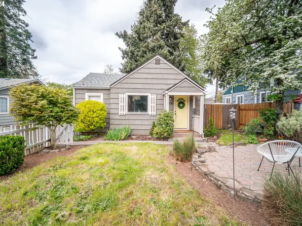 2300 E 27th St, Vancouver, WA 98661