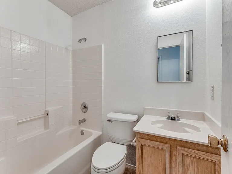 509 Keble Dr — Photo 9
