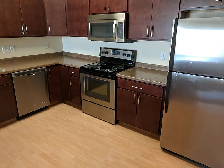 West Lake III Apartments — Photo 165