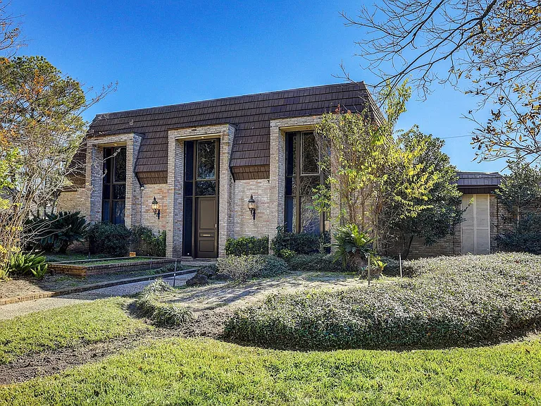 5203 Braesvalley Dr — Photo 30