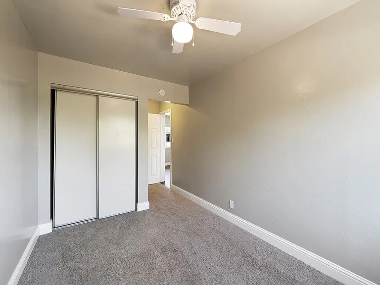 Garden Court Apartments — Photo 19