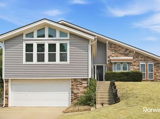 408 Cavender Ct, Hurst, TX 76054