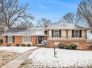 10315 Sagamore Rd, Leawood, KS 66206