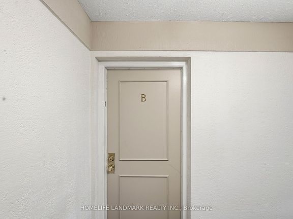 5th image of 7 Harness Ln #B