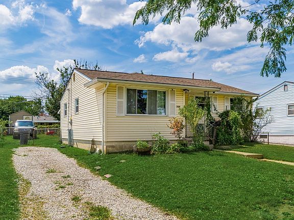 4th image of 769 Maurine Dr