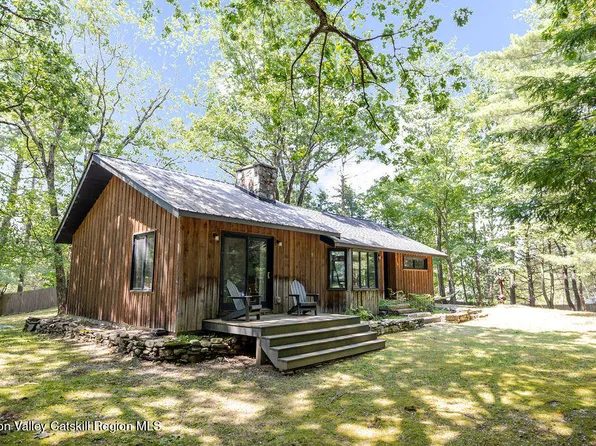 7 Memory Lane, Hillsdale, NY 12529