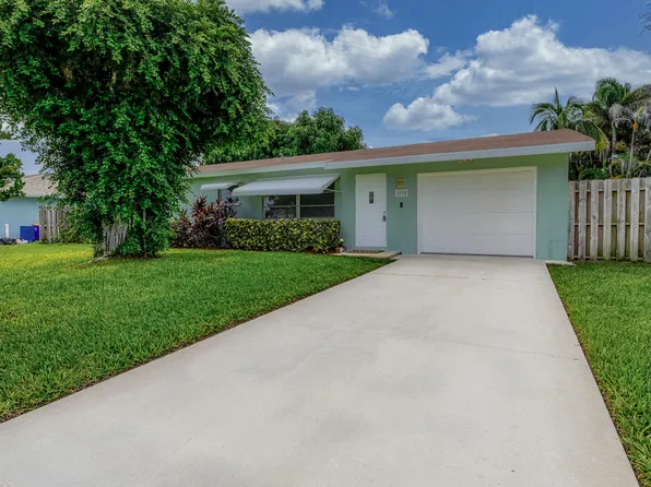 2038 SE Monroe Street, Stuart, FL 34997