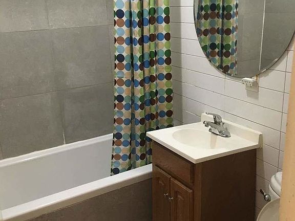 5th image of 325 Melrose St #2C