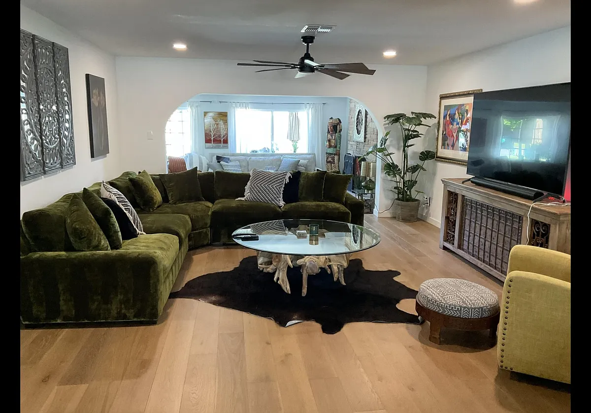 Brand new luxury velvety sofa with down filling. Sure to be the most comfortable couch one has ever sat 
upon. - 4344 E Clarendon Ave