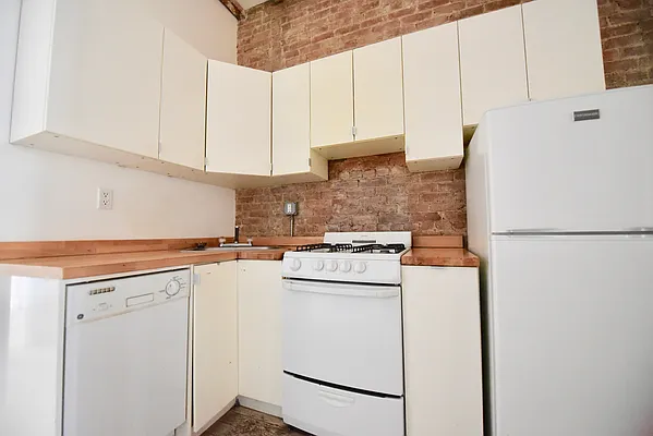 Rented by Nolita Group | media 7