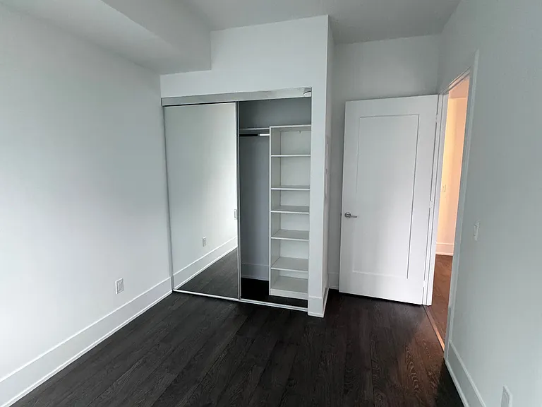 470 Front St W #1309 — Photo 10