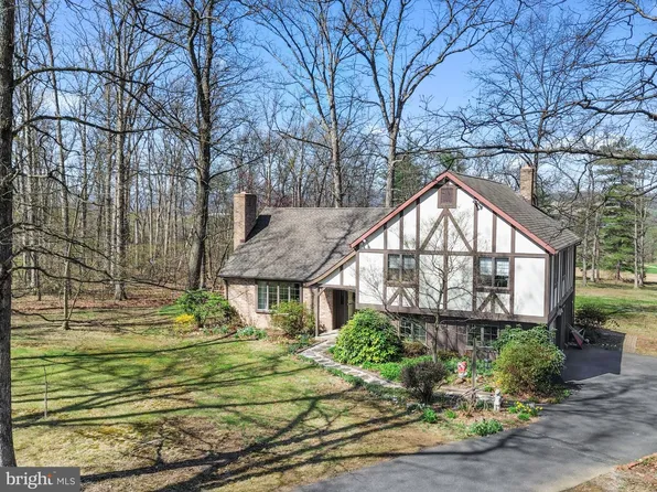 1130 Belmont Rd, Gettysburg, PA 17325