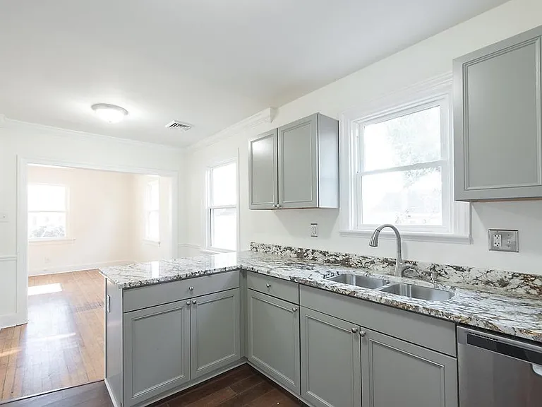 3610 Martin Ave — Photo 11