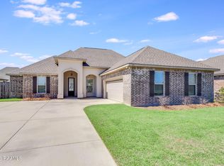 221 Finnegan Way, Youngsville, LA 70592