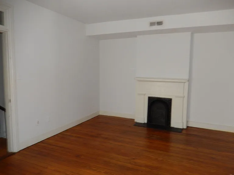 106 S Pine St — Photo 48