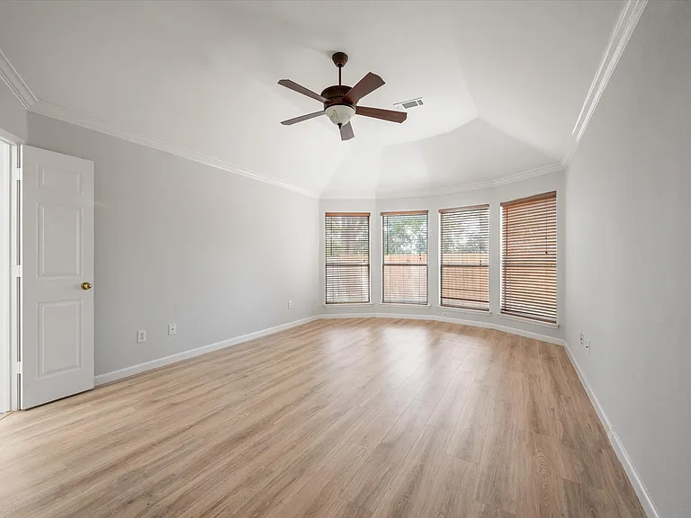 3517 Arbor Creek Ln — Photo 21