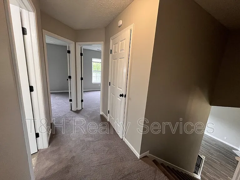 6803 Smithfield Blvd — Photo 17