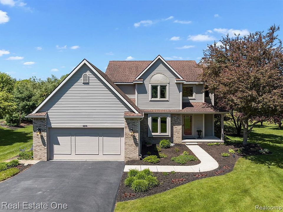 9808 Fairfax Ct, Pinckney, MI 48169 | Zillow