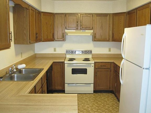 4th image of 1214 Bluestem Dr