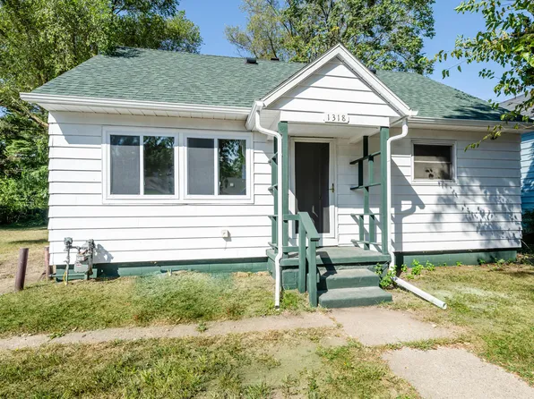 1318 Ogden Ave, Benton Harbor, MI 49022