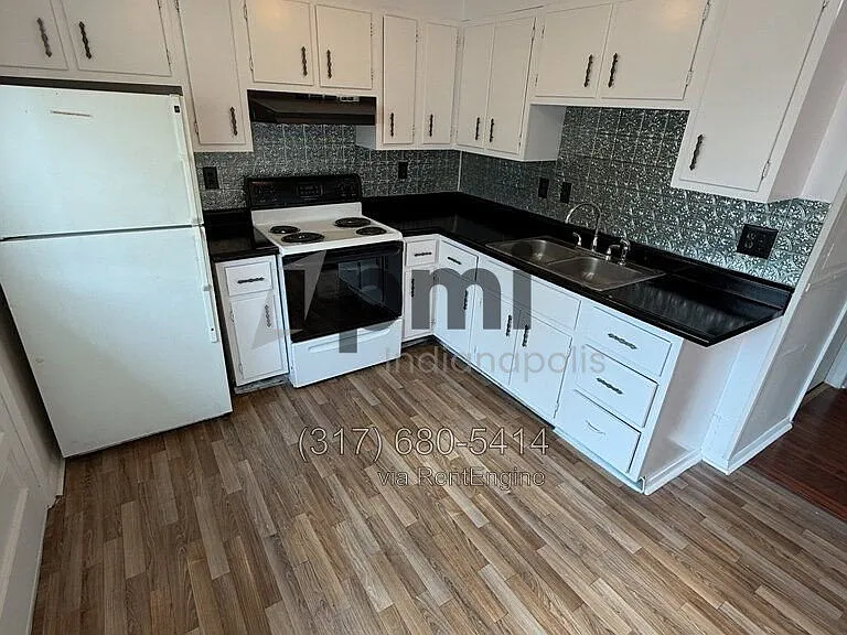 1617 Winfield Park Dr — Photo 2