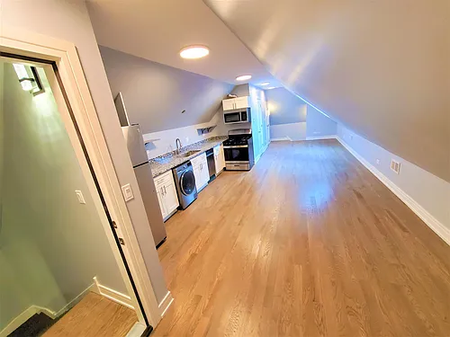 5052 W Sunnyside Ave #3 Photo 1
