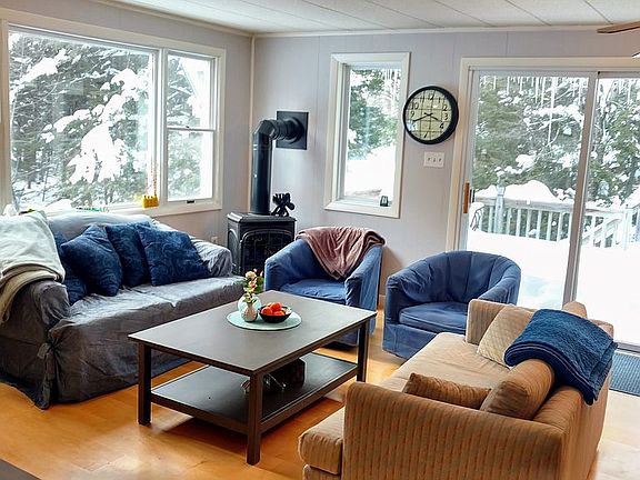 Living area, main floor