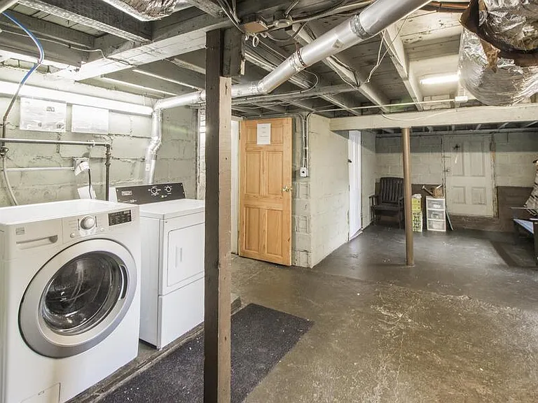 21 Essex St #2 — Photo 16