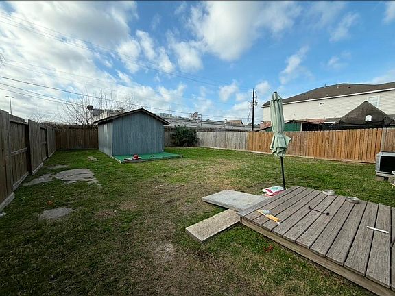 2nd image of 1514 W 21st St