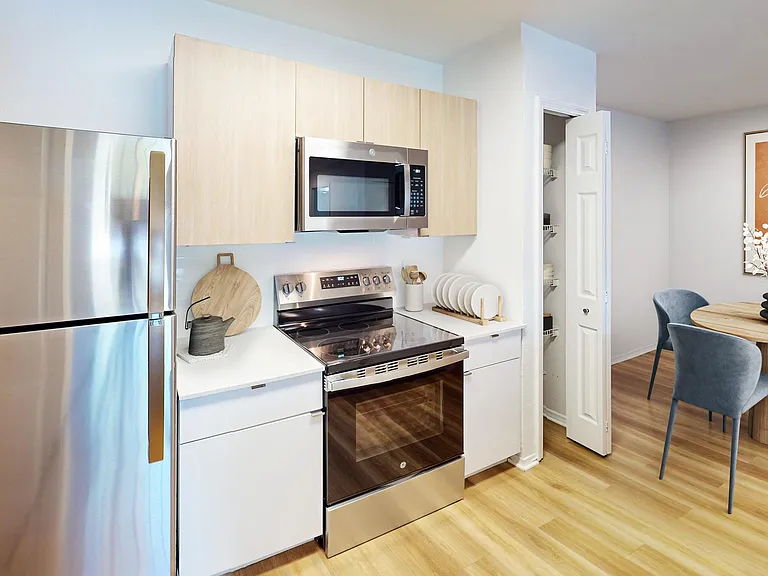 MacAlpine Place — Photo 8