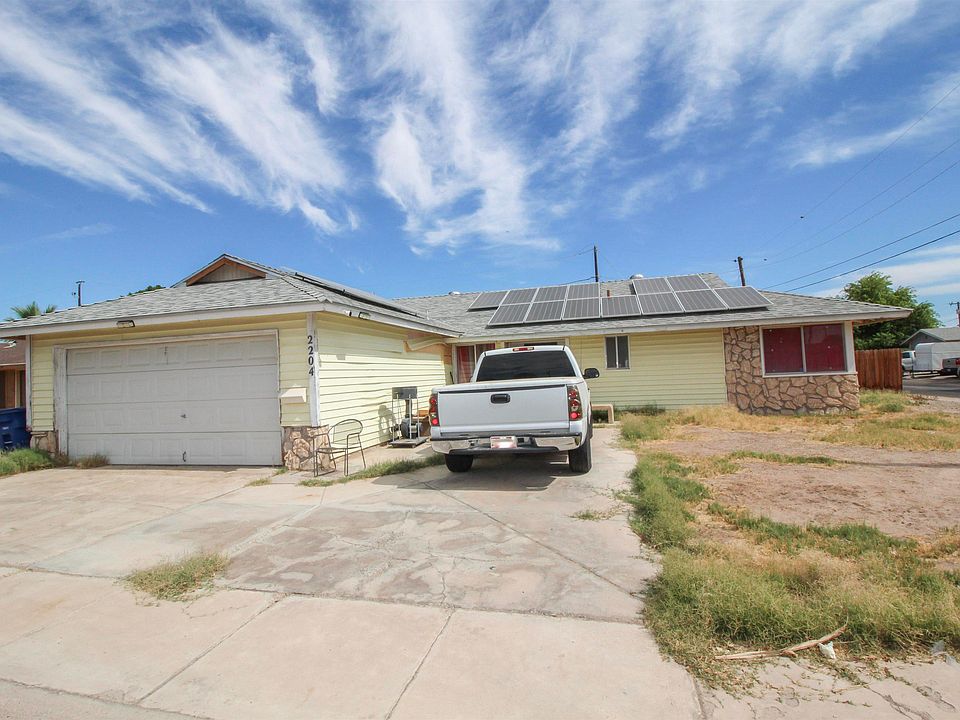 1st image of 2204 W 18th St