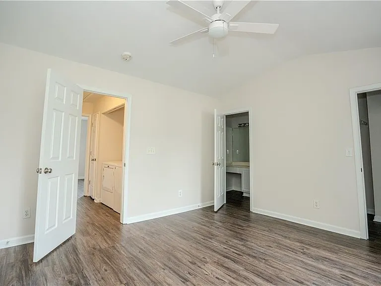 4645 Valais Ct #109 — Photo 10
