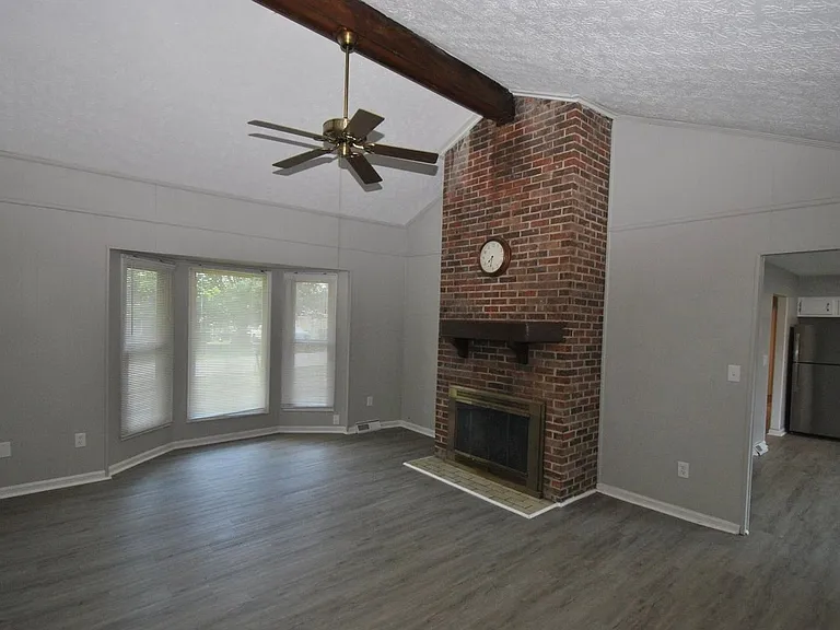 6711 El Rancho Rd — Photo 6