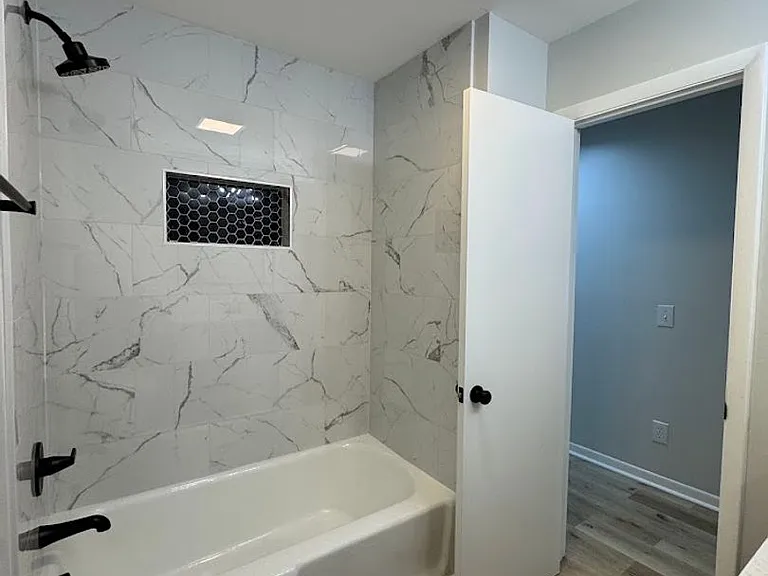 2205 Hathaway Dr — Photo 37