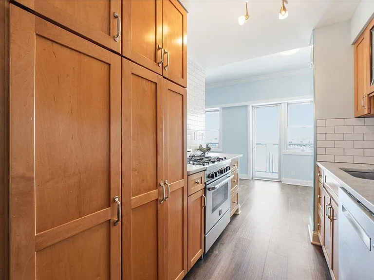 6600 Boulevard East #23C — Photo 12