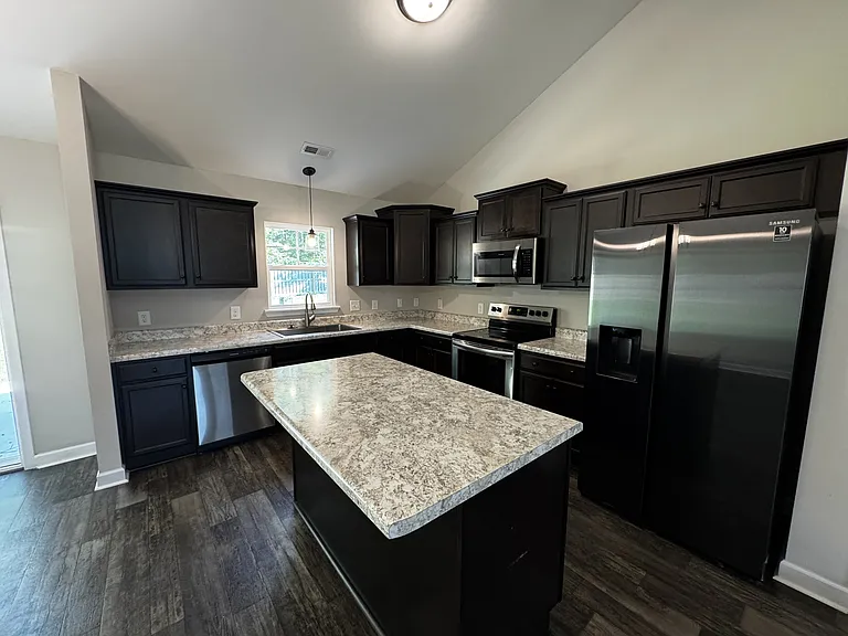232 Westfield Dr — Photo 6