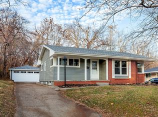 2807 Bennett Ave, Des Moines, IA 50310