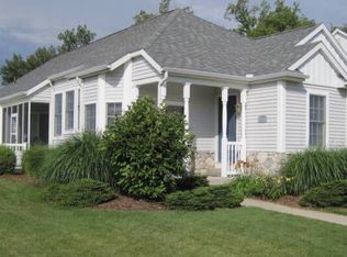 497 Dune Rdg S, Saint Joseph, MI 49085