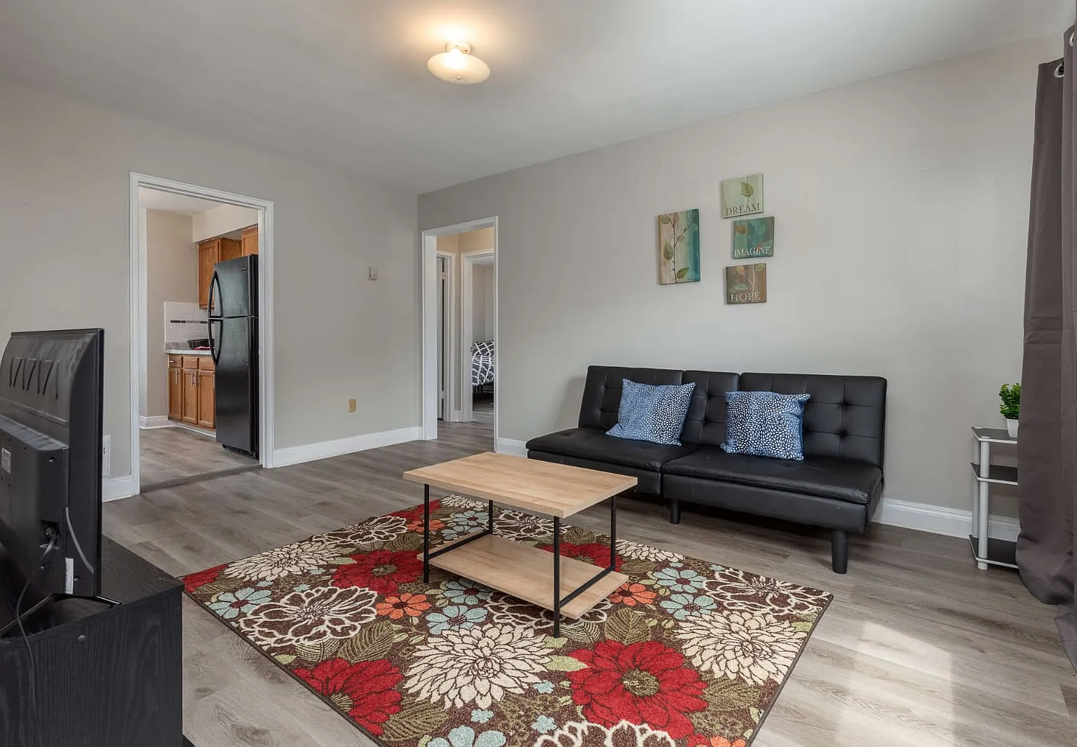 4600 Southern Parkway - 2Bed 1Bath — Photo 2