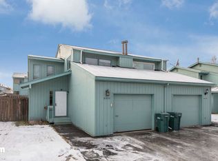 8622 Turf Ct, Anchorage, AK 99504