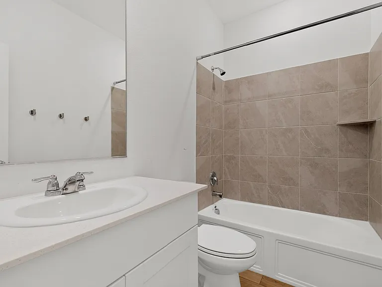 1129 Flameleaf Dr — Photo 28