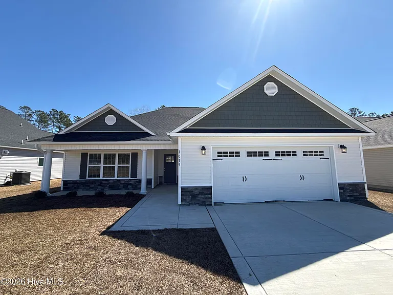 1019 Croaker Ct — Photo 1