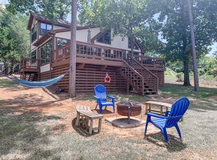110 E Barker Creek Dr, Scroggins, TX 75480