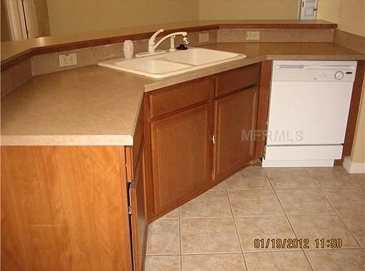 3rd image of 2565 Greenwillow Dr