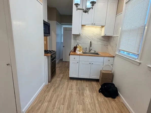 730 Charles St, Providence, RI 02904