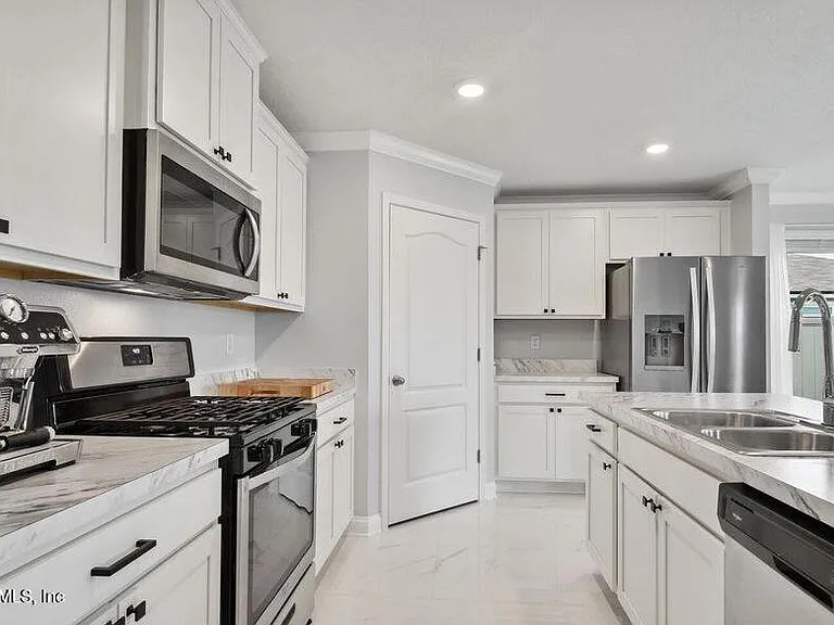 49 Jarama Cir — Photo 7