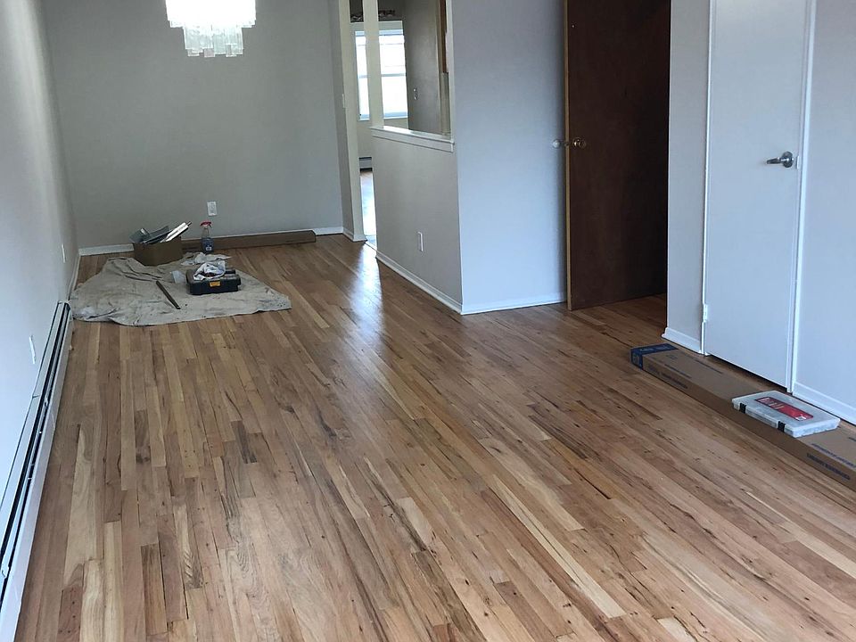 1st image of 3035 70th St