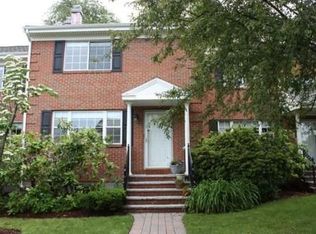 8 April Ln, Lexington, MA 02421