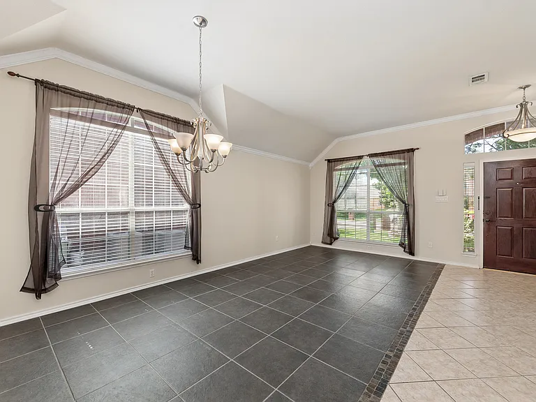 9733 Lovers Ln — Photo 4
