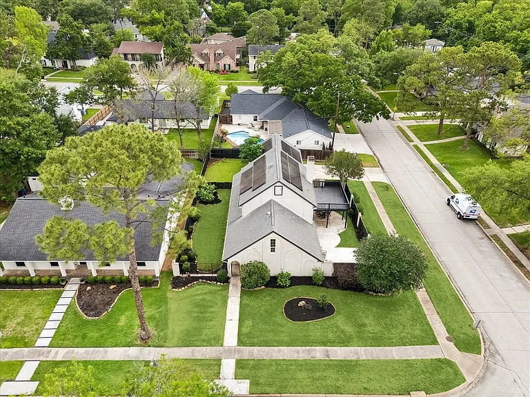 10602 Riverview Dr — Photo 46